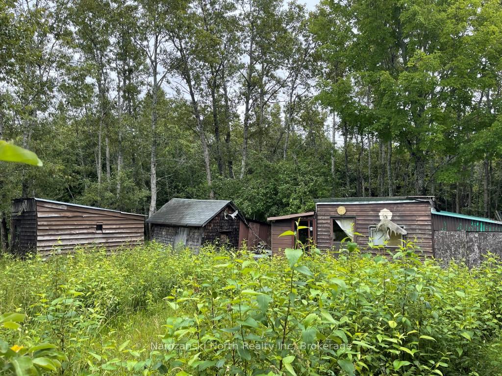 Photo 6 of 1119 Blue Road, Central Manitoulin — HOMEH