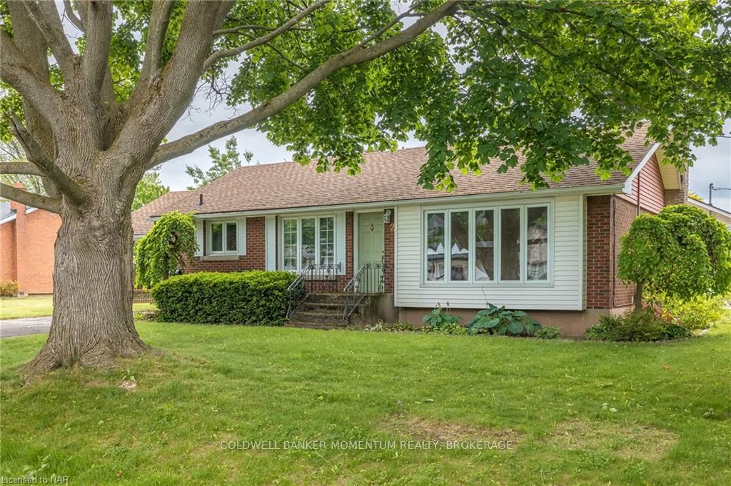 Photo 2 of 2 Lakeview Avenue, St. Catharines, Lakeshore — HOMEH