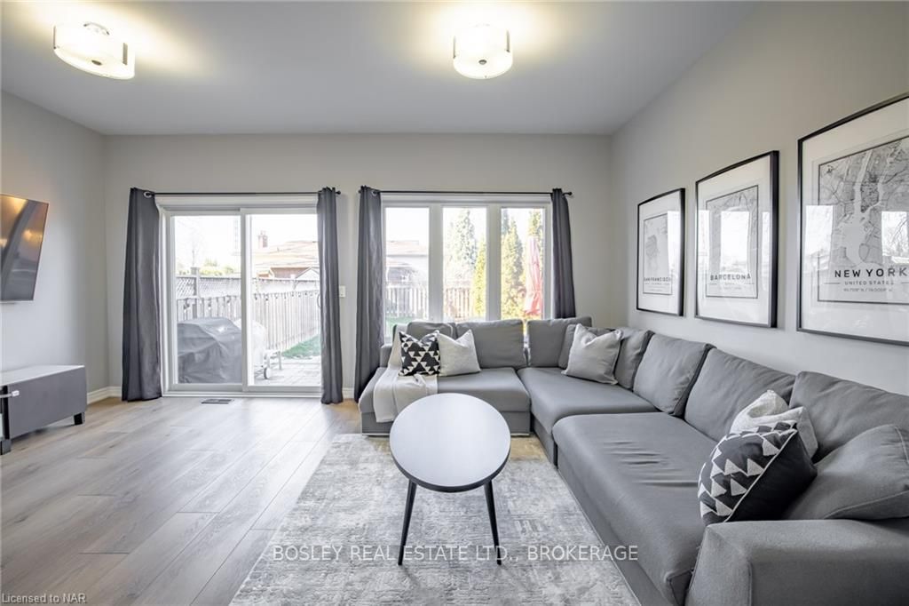 Photo 10 of 517D Scott Street, St. Catharines, Bunting/Linwell — HOMEH