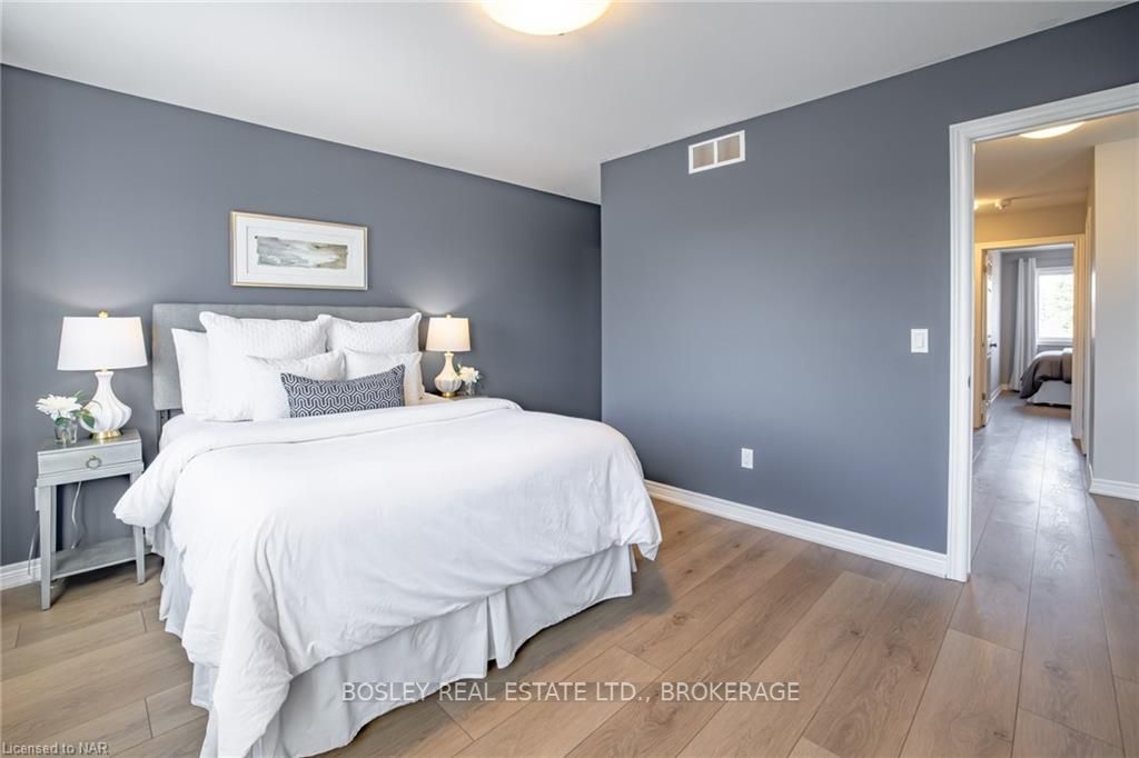 Photo 17 of 517D Scott Street, St. Catharines, Bunting/Linwell — HOMEH