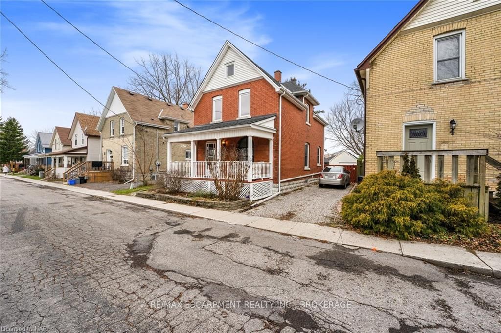 Photo 3 of 6 Beverley Street, St. Thomas — HOMEH