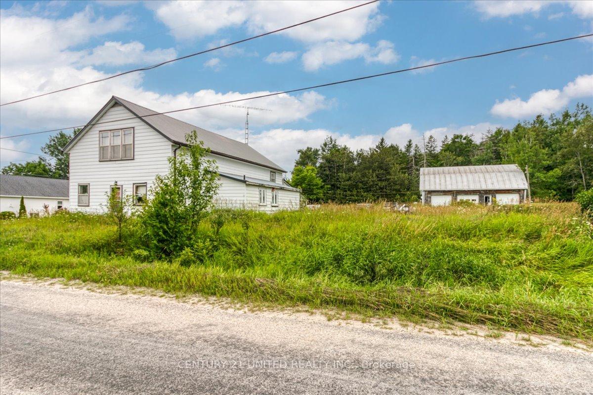 Photo 6 of 9350 Highway 542, Central Manitoulin — HOMEH