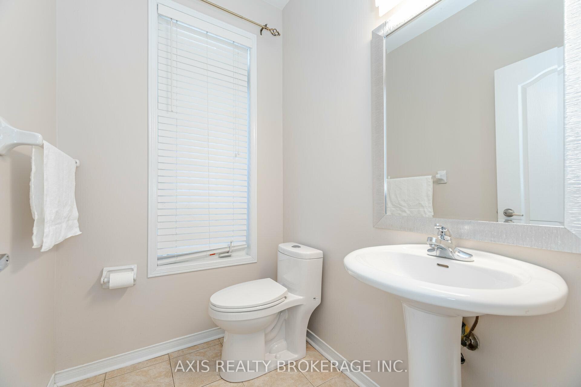 Photo 21 of 25 Laurentide Crescent, Brampton, Vales of Castlemore North — HOMEH