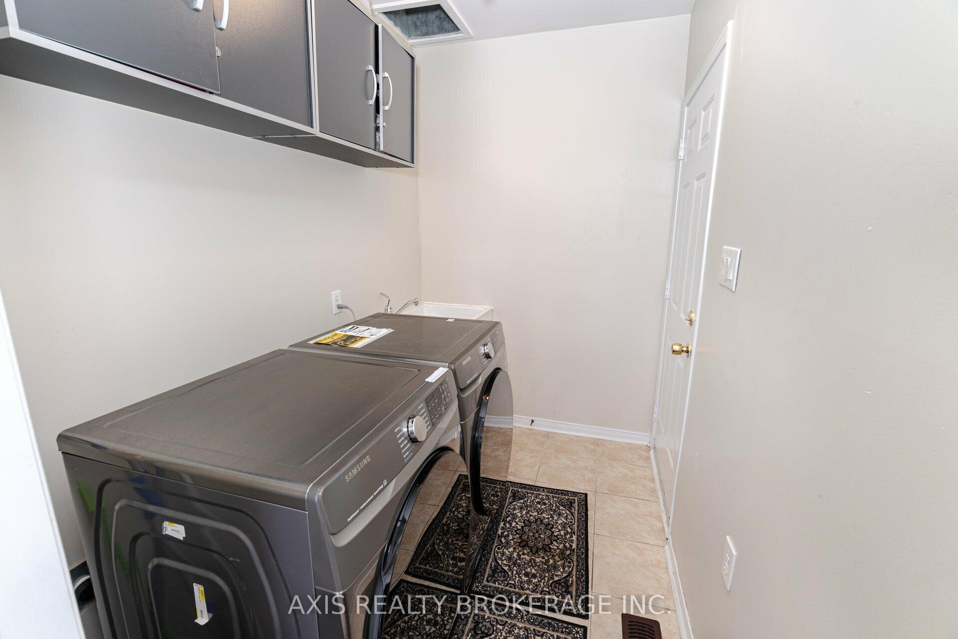 Photo 22 of 25 Laurentide Crescent, Brampton, Vales of Castlemore North — HOMEH