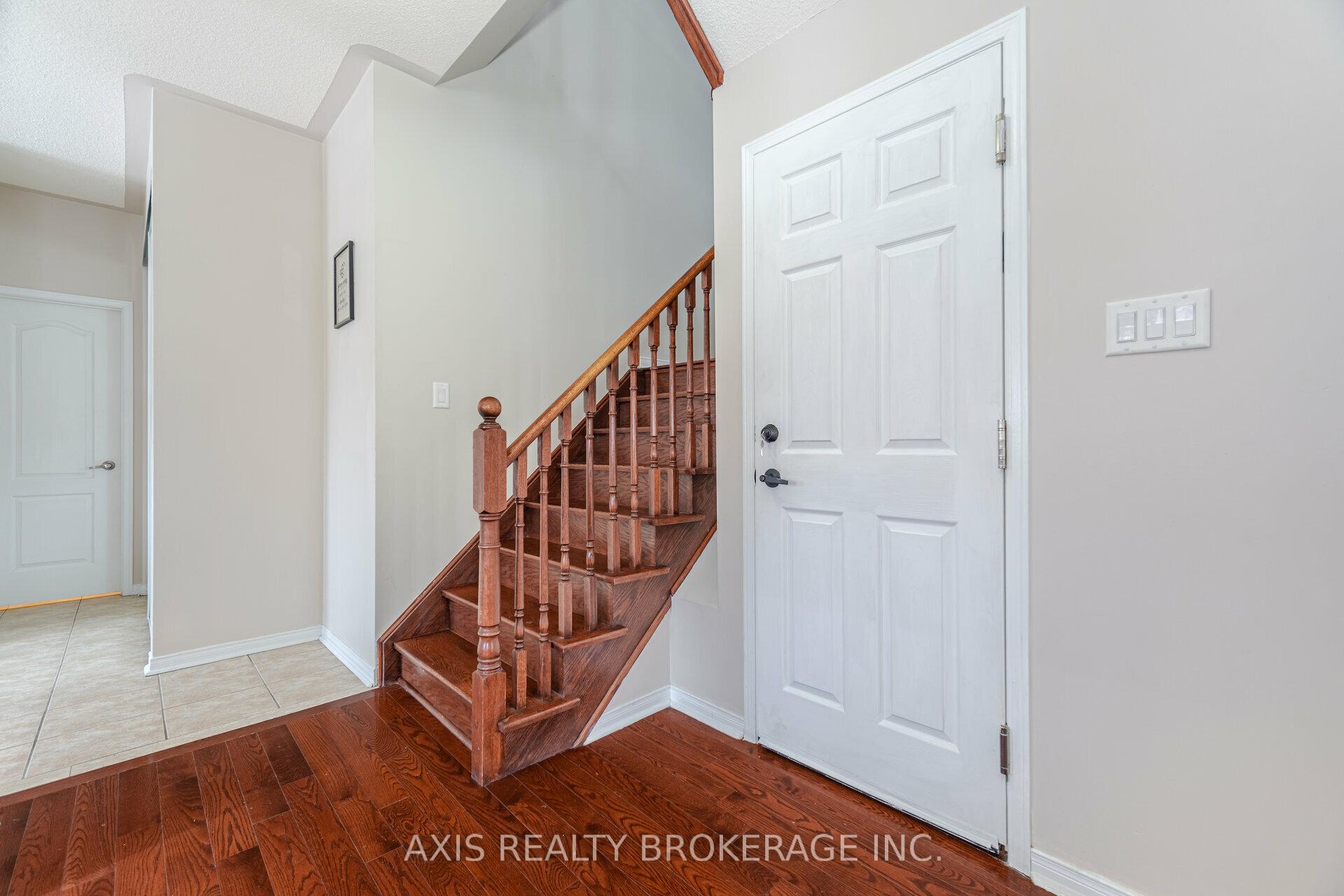 Photo 23 of 25 Laurentide Crescent, Brampton, Vales of Castlemore North — HOMEH