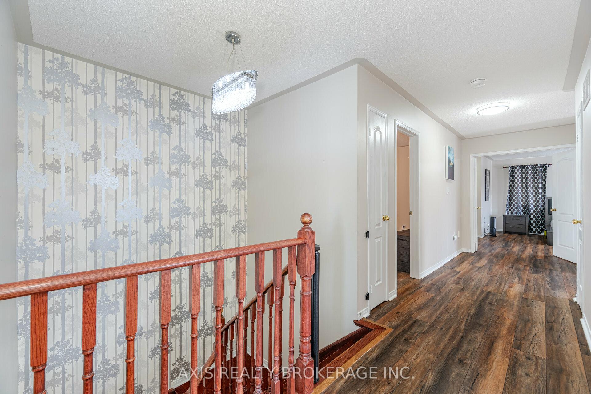 Photo 24 of 25 Laurentide Crescent, Brampton, Vales of Castlemore North — HOMEH