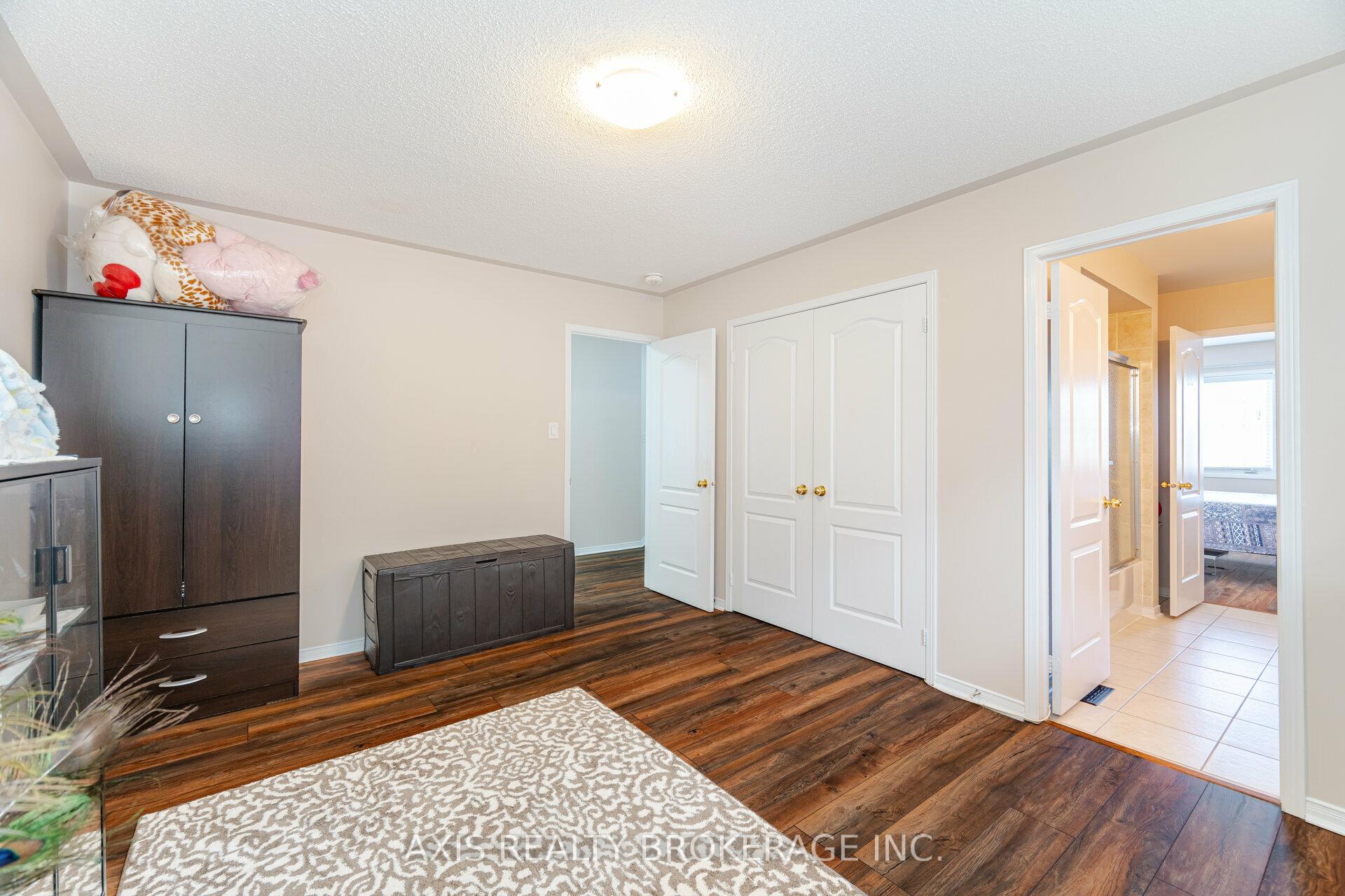 Photo 29 of 25 Laurentide Crescent, Brampton, Vales of Castlemore North — HOMEH