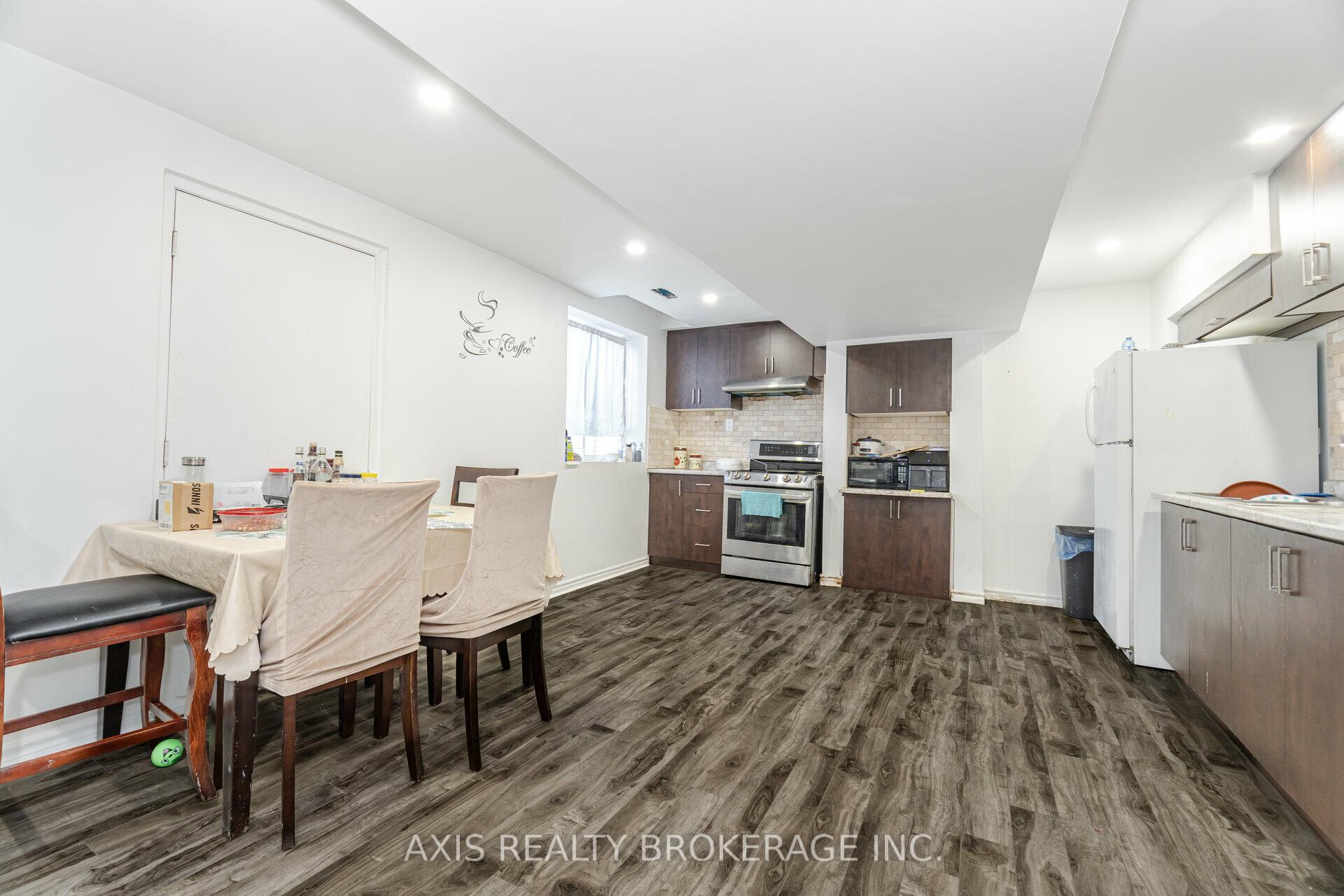 Photo 36 of 25 Laurentide Crescent, Brampton, Vales of Castlemore North — HOMEH