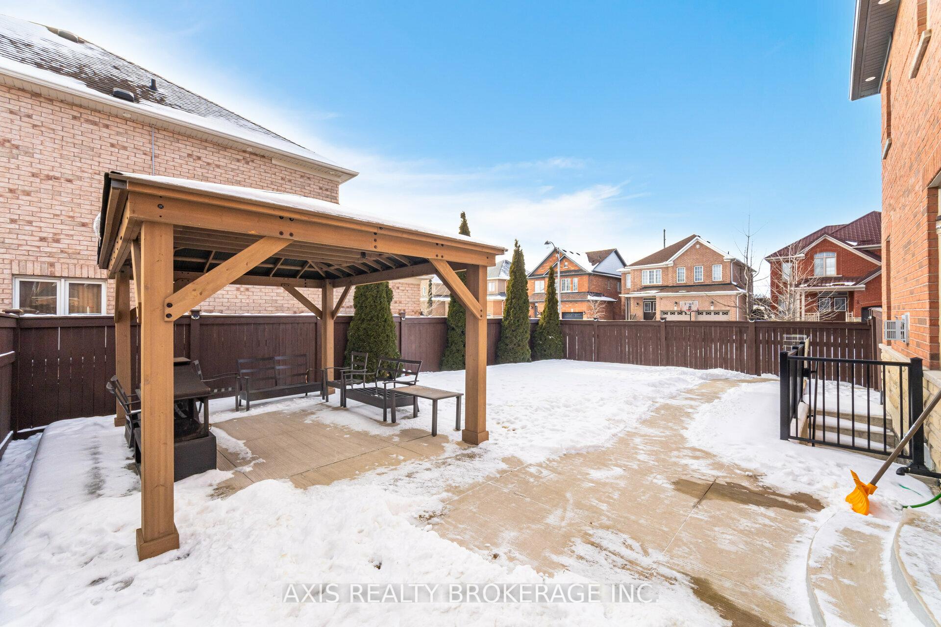 Photo 41 of 25 Laurentide Crescent, Brampton, Vales of Castlemore North — HOMEH