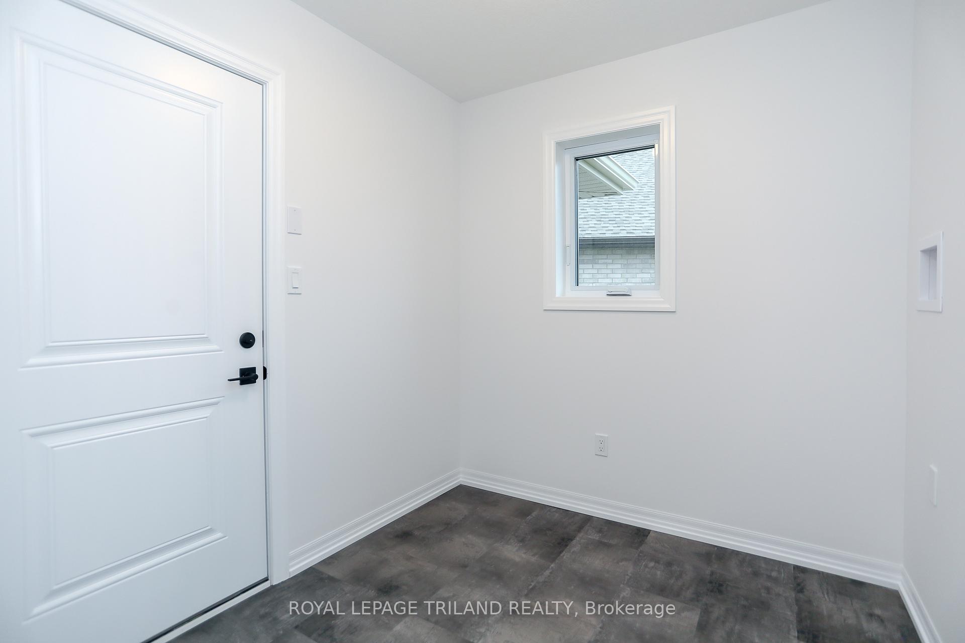 Photo 18 of 10 Silverleaf Path, St. Thomas — HOMEH