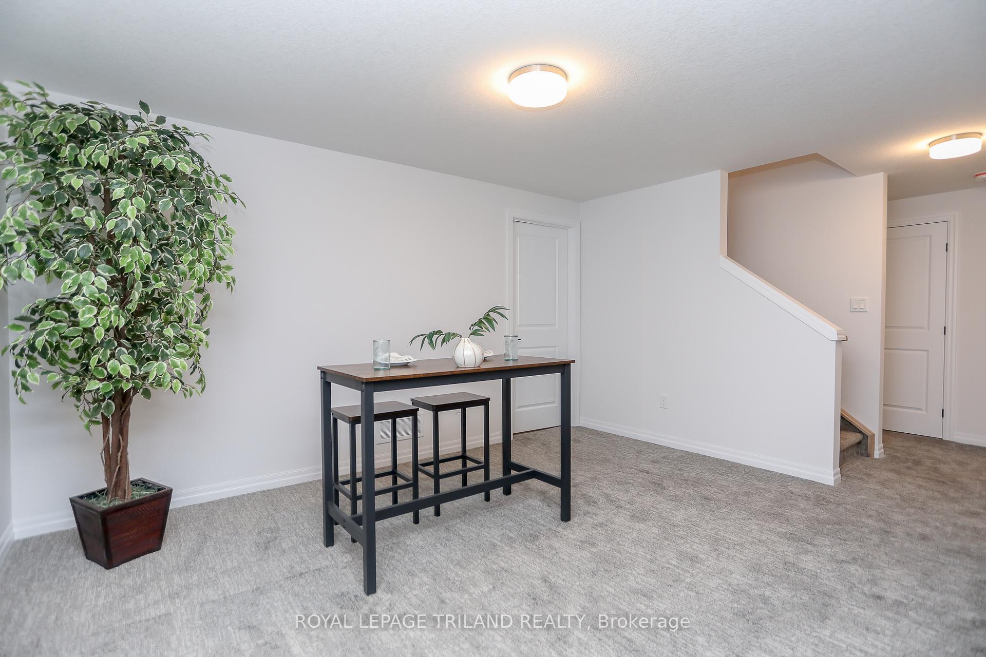 Photo 21 of 10 Silverleaf Path, St. Thomas — HOMEH