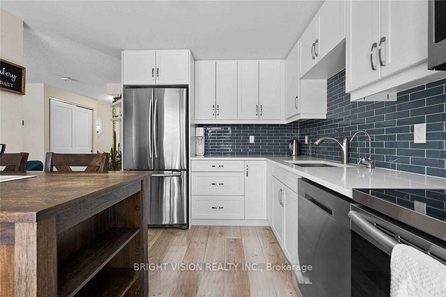 Photo 8 of 75 Larkin Drive, Barrie, 400 North — HOMEH