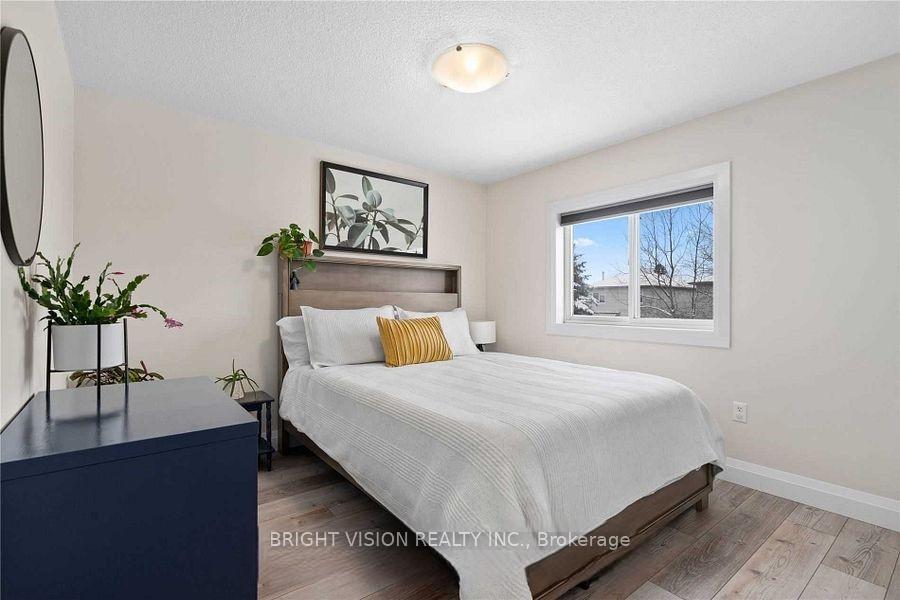 Photo 11 of 75 Larkin Drive, Barrie, 400 North — HOMEH