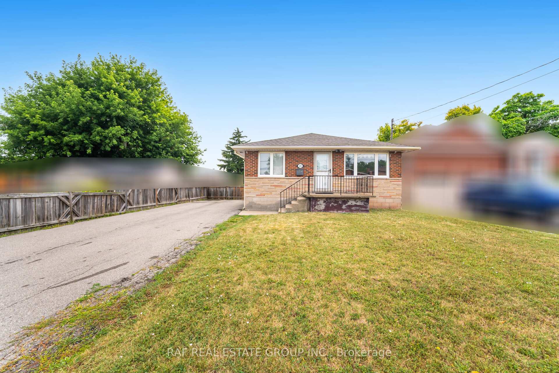 Photo 2 of 216 Millen Road, Hamilton, Stoney Creek — HOMEH