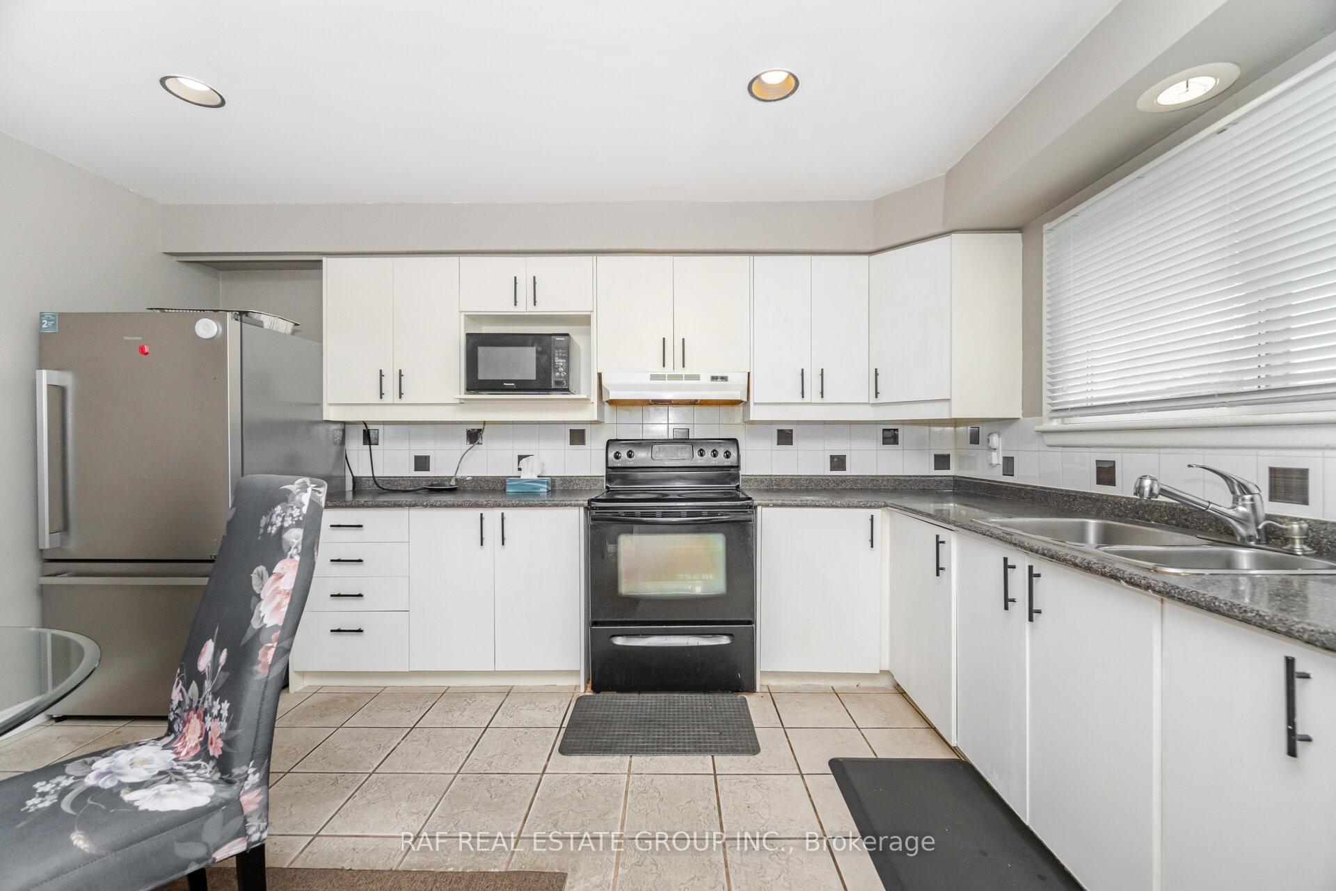 Photo 17 of 216 Millen Road, Hamilton, Stoney Creek — HOMEH