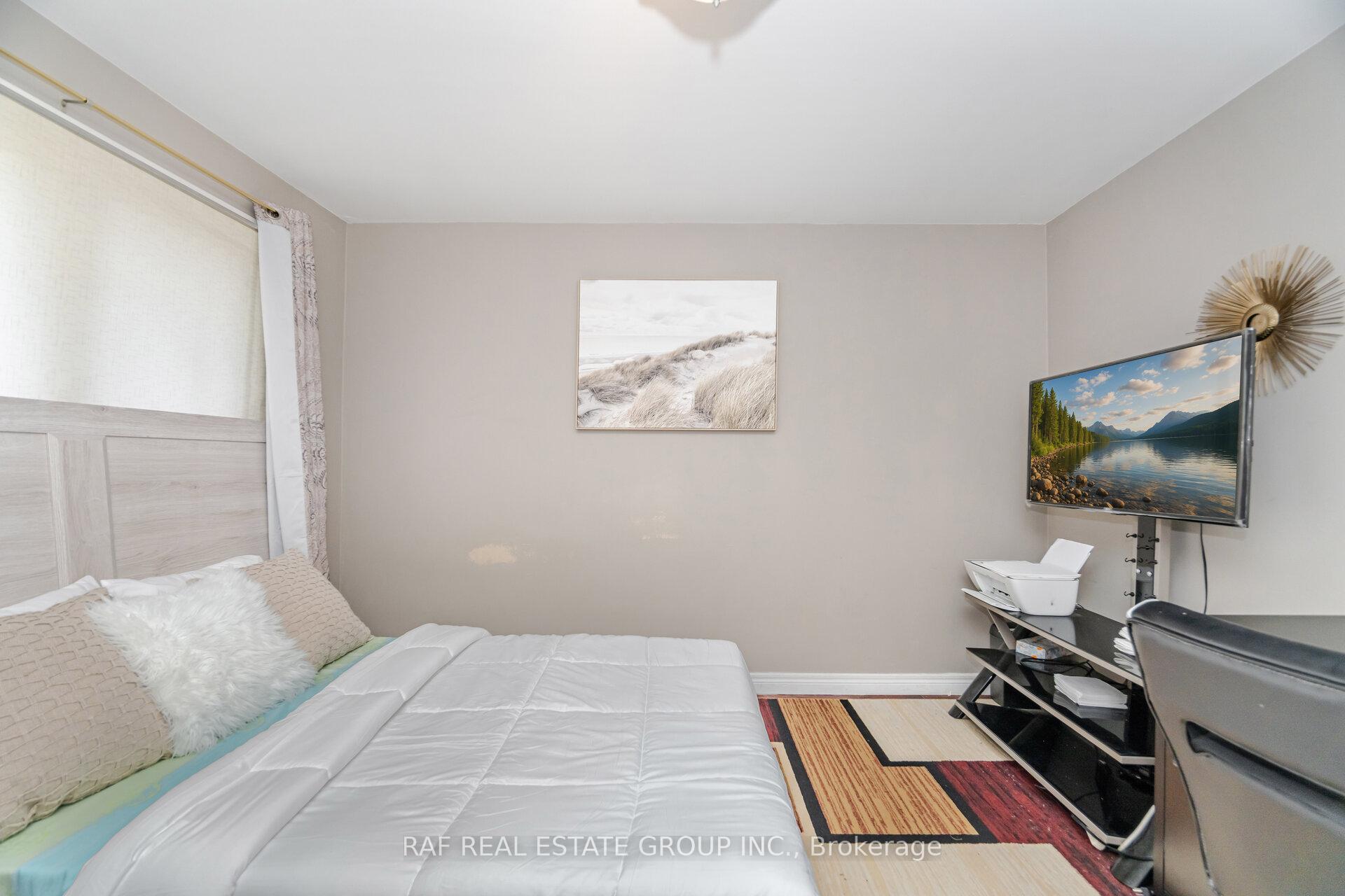 Photo 18 of 216 Millen Road, Hamilton, Stoney Creek — HOMEH