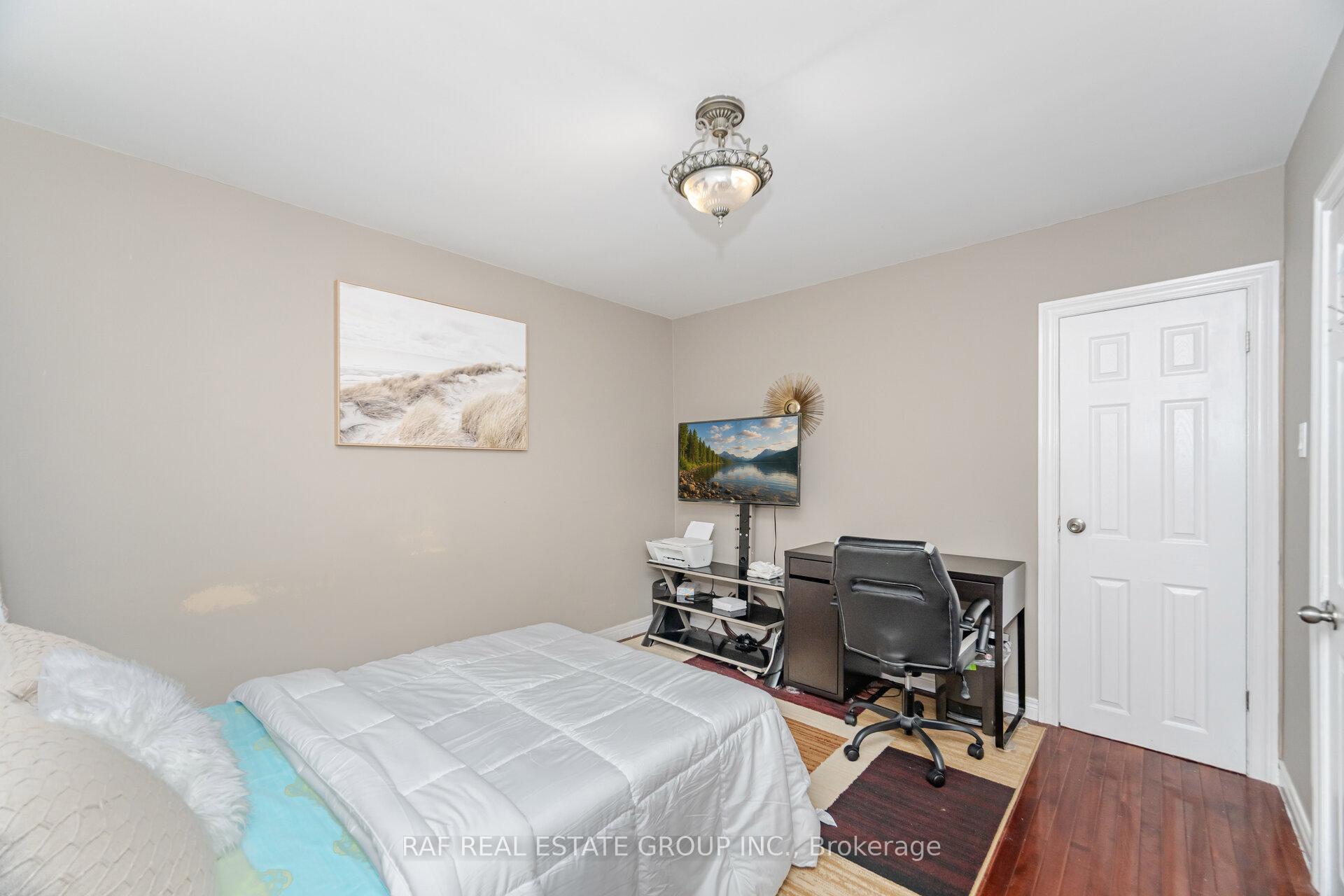 Photo 19 of 216 Millen Road, Hamilton, Stoney Creek — HOMEH