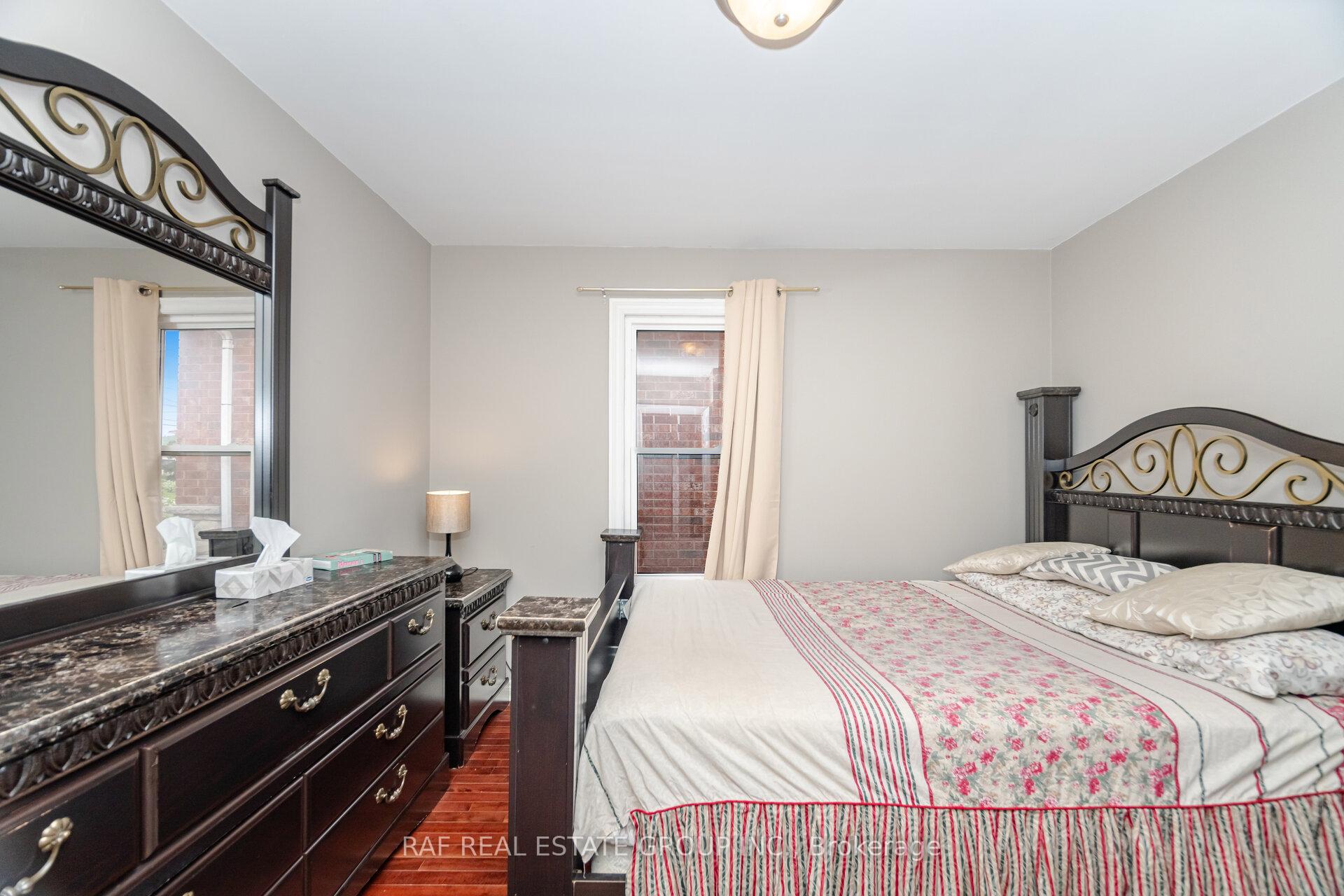 Photo 24 of 216 Millen Road, Hamilton, Stoney Creek — HOMEH
