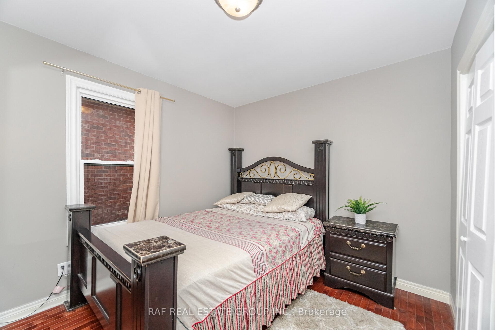 Photo 25 of 216 Millen Road, Hamilton, Stoney Creek — HOMEH