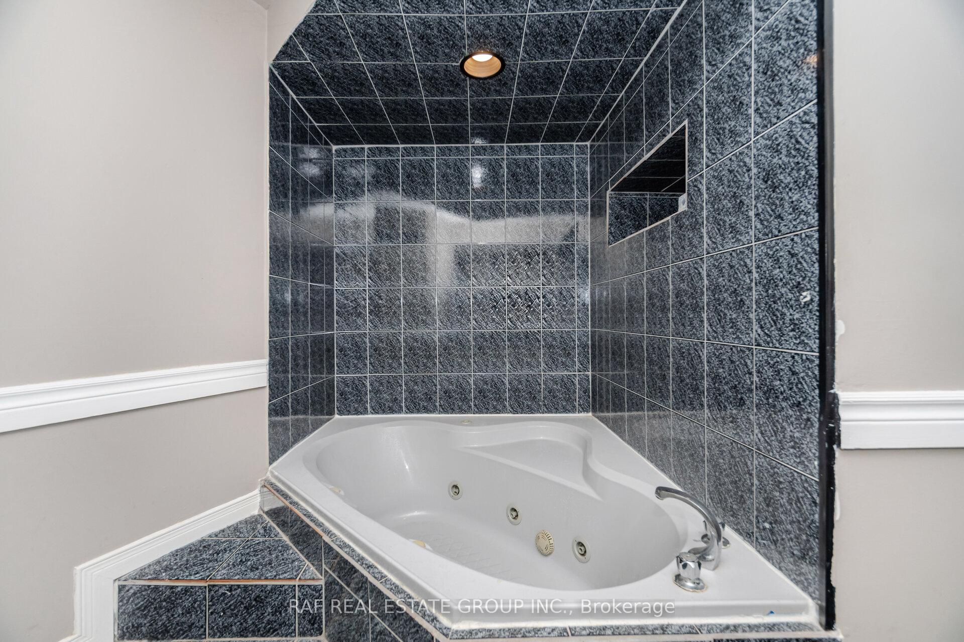 Photo 28 of 216 Millen Road, Hamilton, Stoney Creek — HOMEH