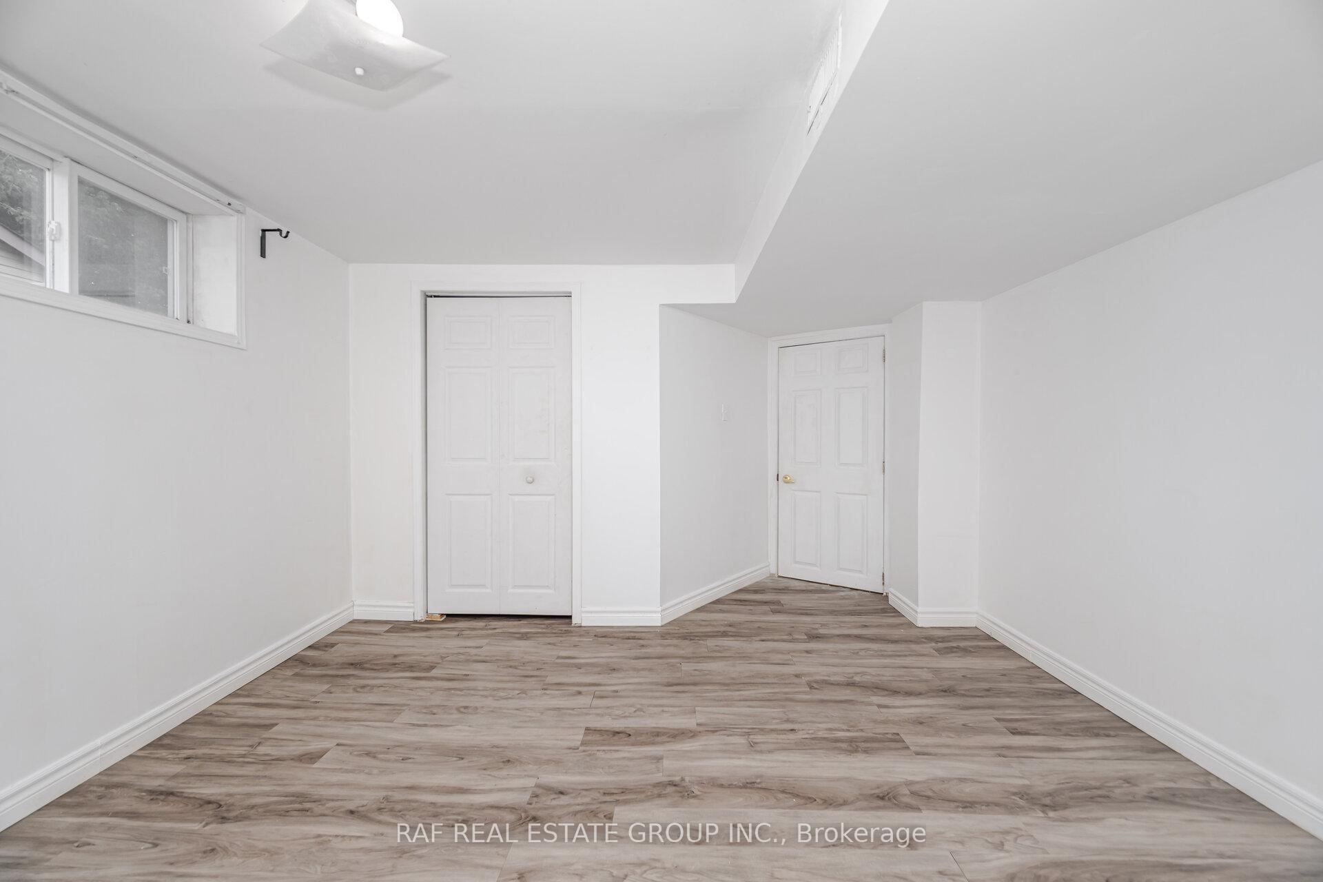 Photo 37 of 216 Millen Road, Hamilton, Stoney Creek — HOMEH