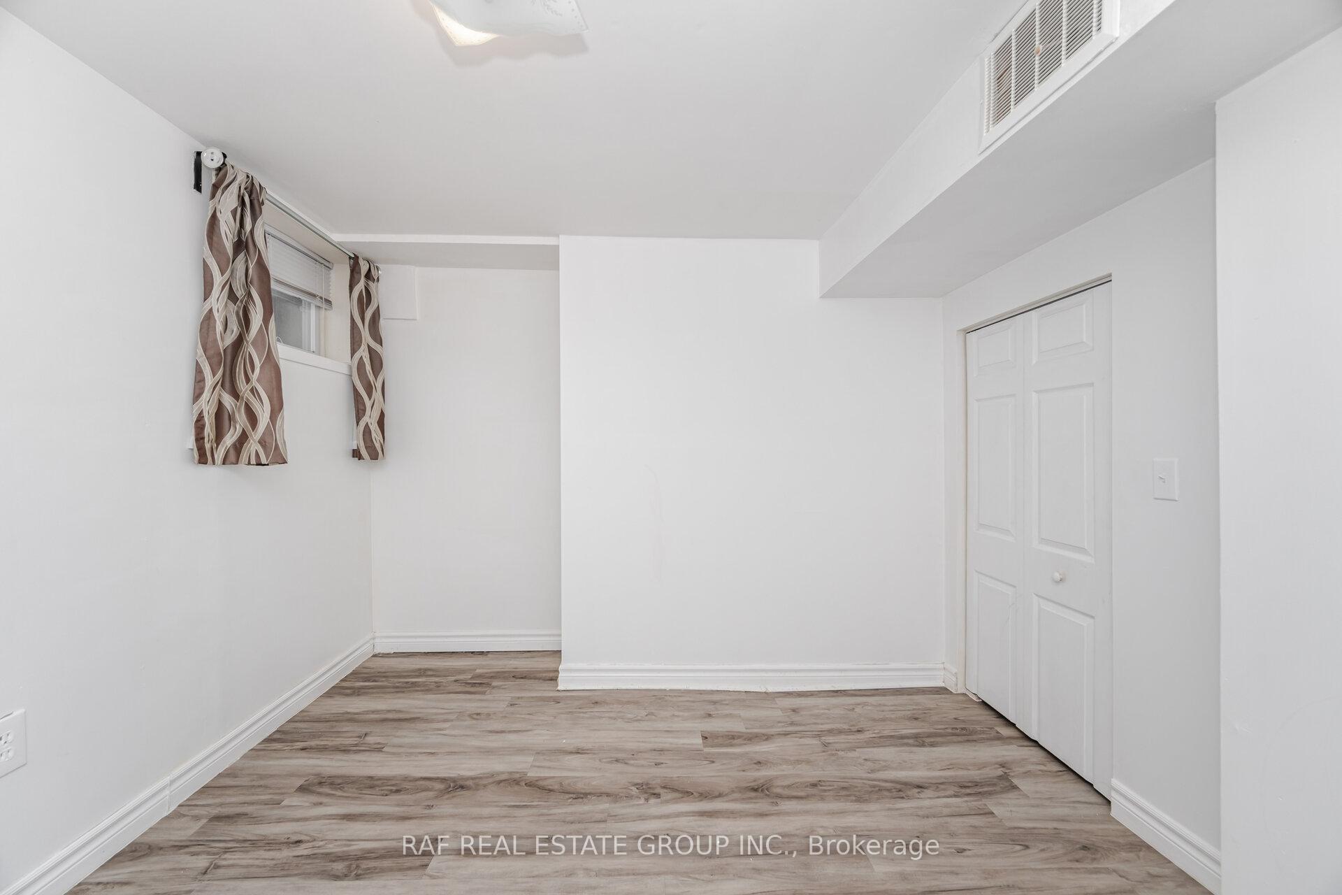 Photo 38 of 216 Millen Road, Hamilton, Stoney Creek — HOMEH