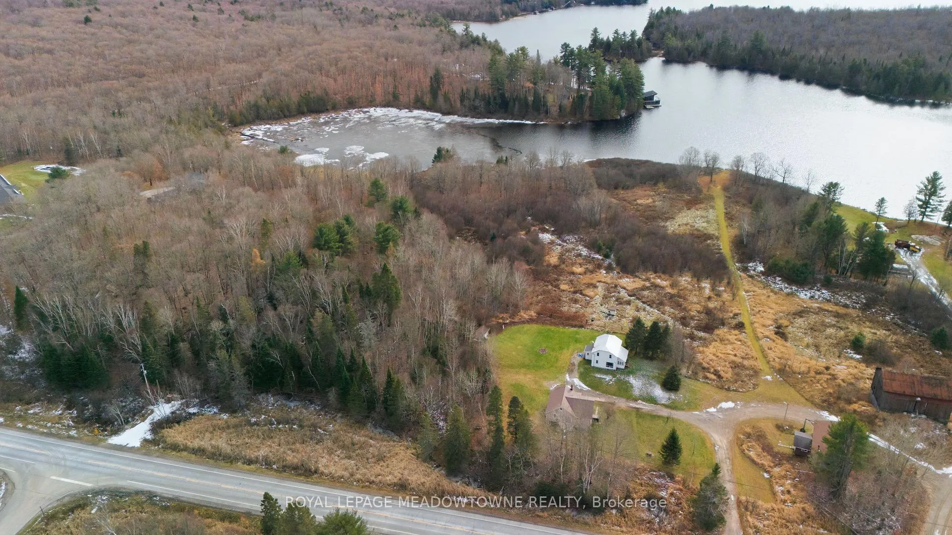 Photo 5 of 5403A Highway 124, Magnetawan, Ahmic Harbour — HOMEH
