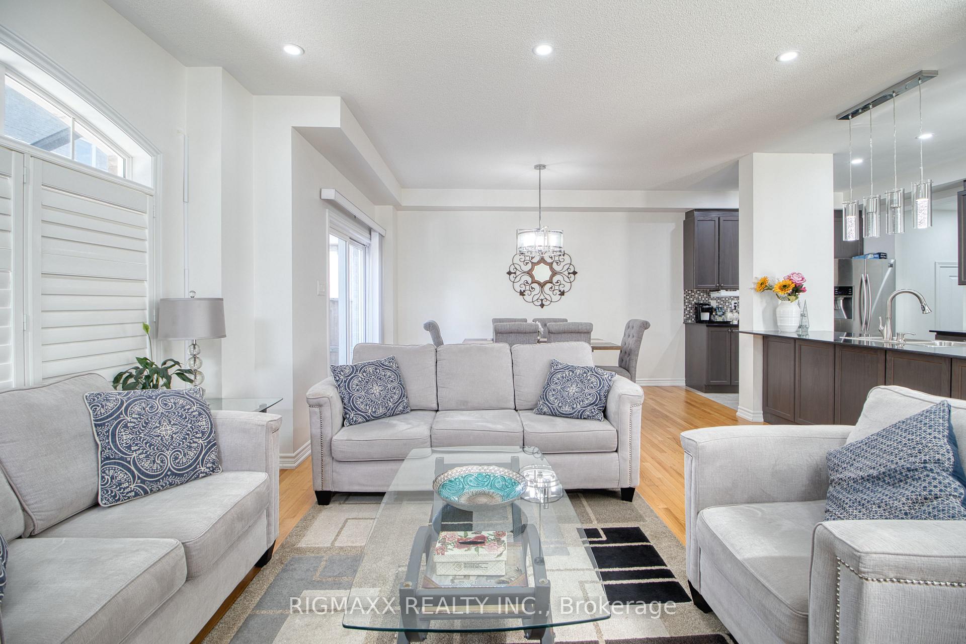 Photo 16 of 53 Lola Crescent, Brampton, Northwest Brampton — HOMEH