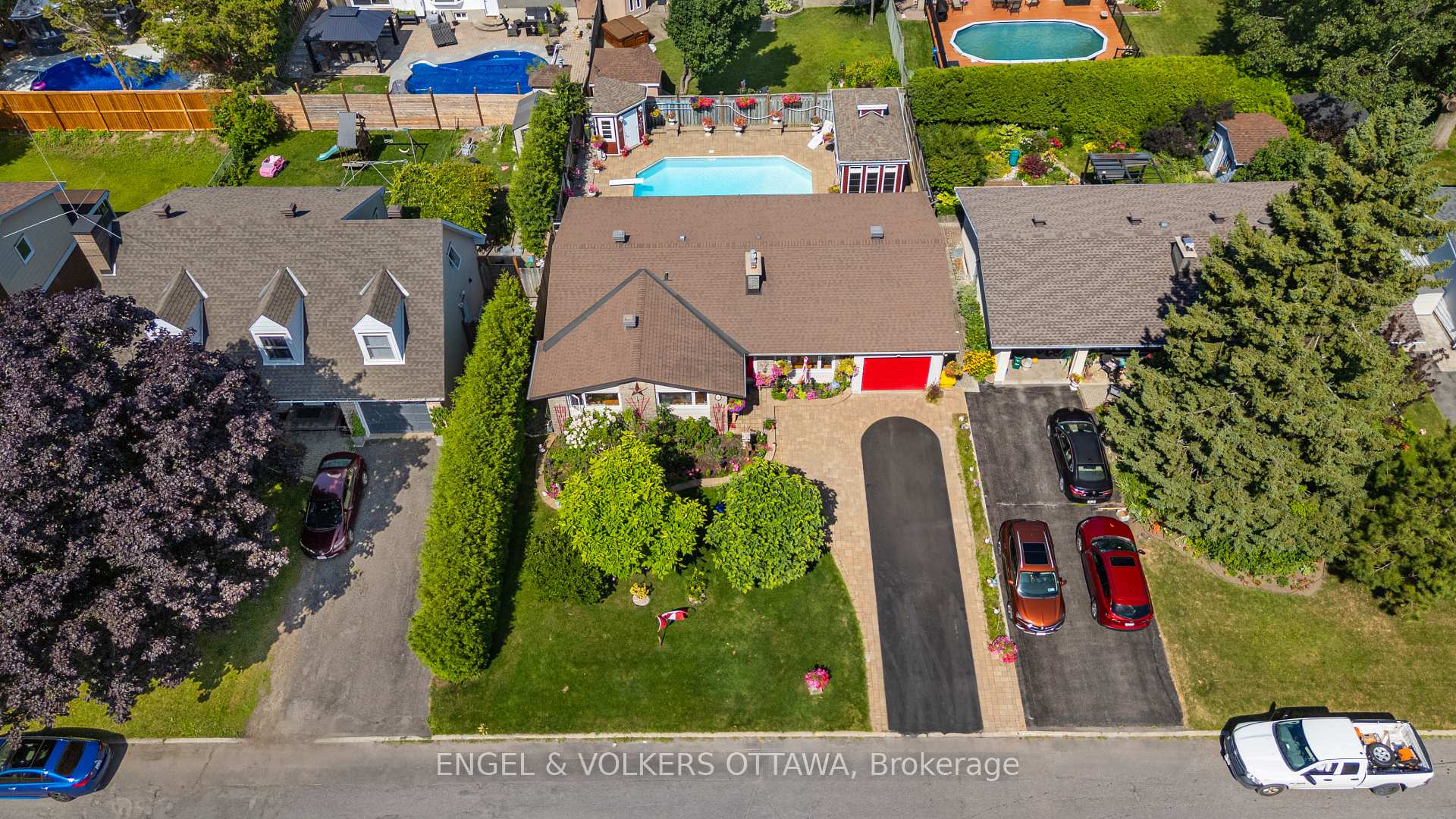 Photo 5 of 16 Benson Street, Ottawa, Borden Farm/Stewart Farm/Carleton Heights/Parkwood Hills — HOMEH