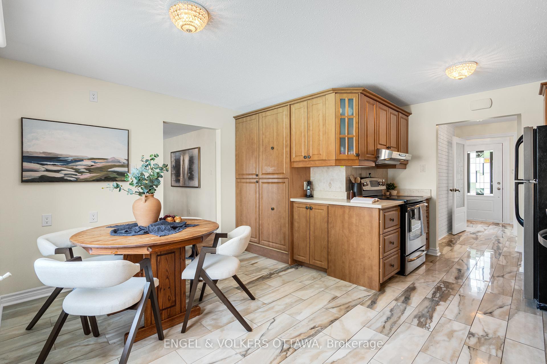 Photo 15 of 16 Benson Street, Ottawa, Borden Farm/Stewart Farm/Carleton Heights/Parkwood Hills — HOMEH