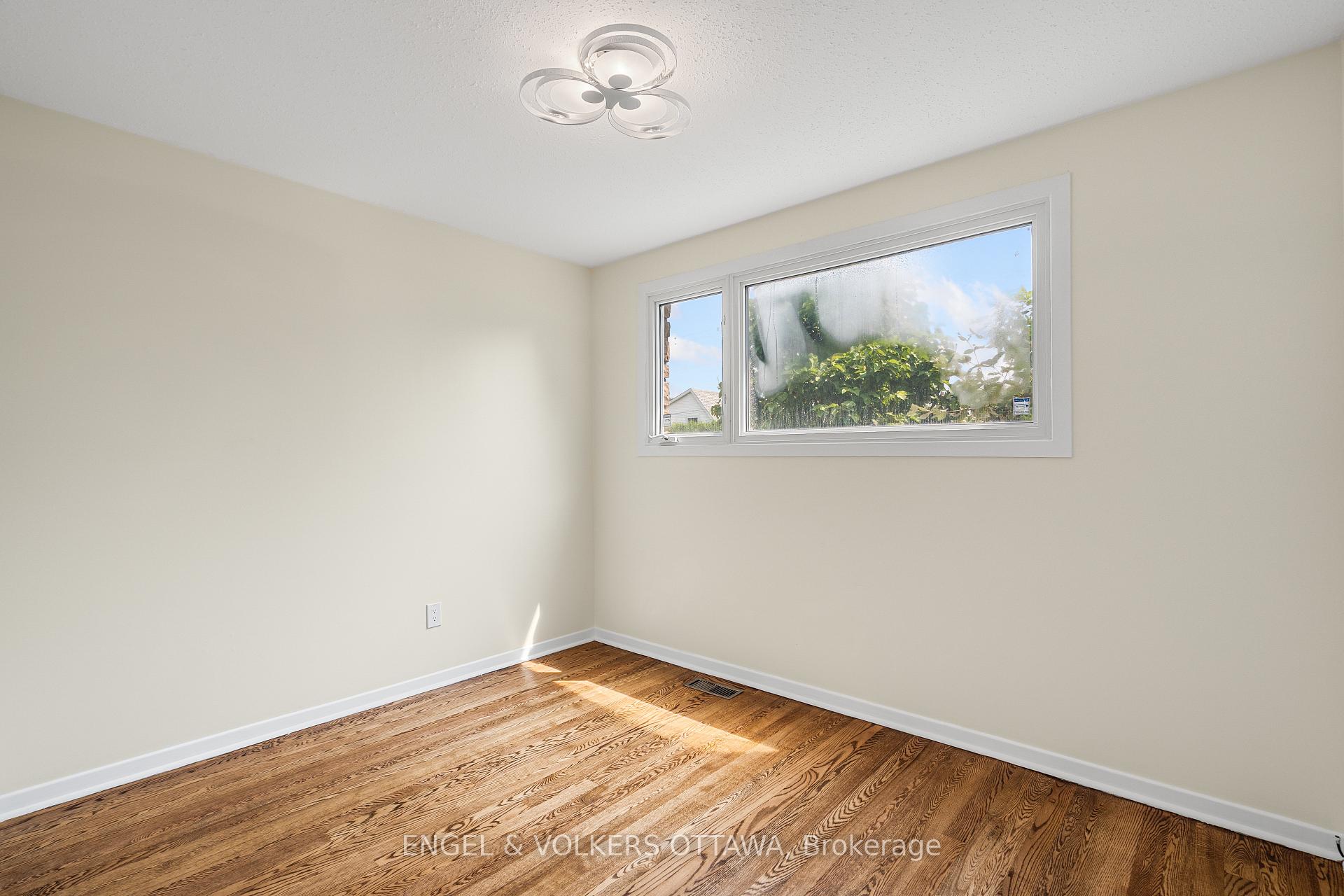 Photo 28 of 16 Benson Street, Ottawa, Borden Farm/Stewart Farm/Carleton Heights/Parkwood Hills — HOMEH