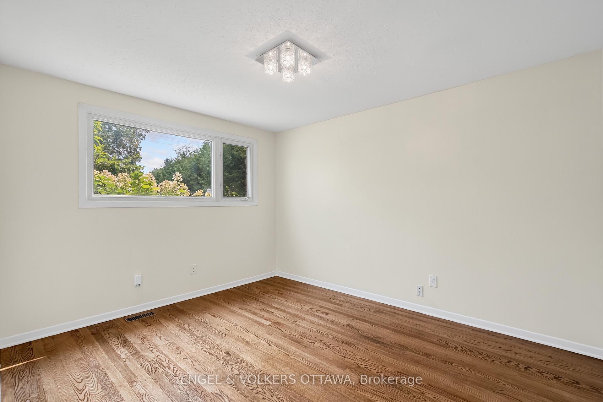 Photo 29 of 16 Benson Street, Ottawa, Borden Farm/Stewart Farm/Carleton Heights/Parkwood Hills — HOMEH