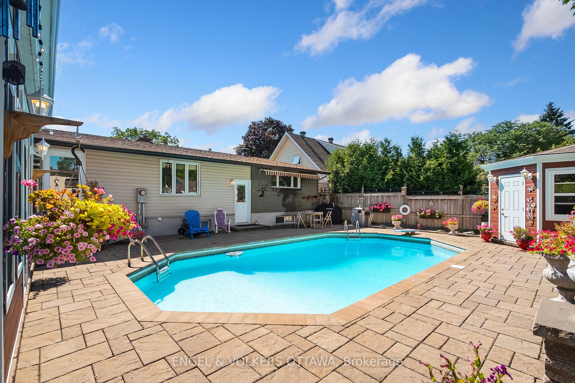 Photo 43 of 16 Benson Street, Ottawa, Borden Farm/Stewart Farm/Carleton Heights/Parkwood Hills — HOMEH