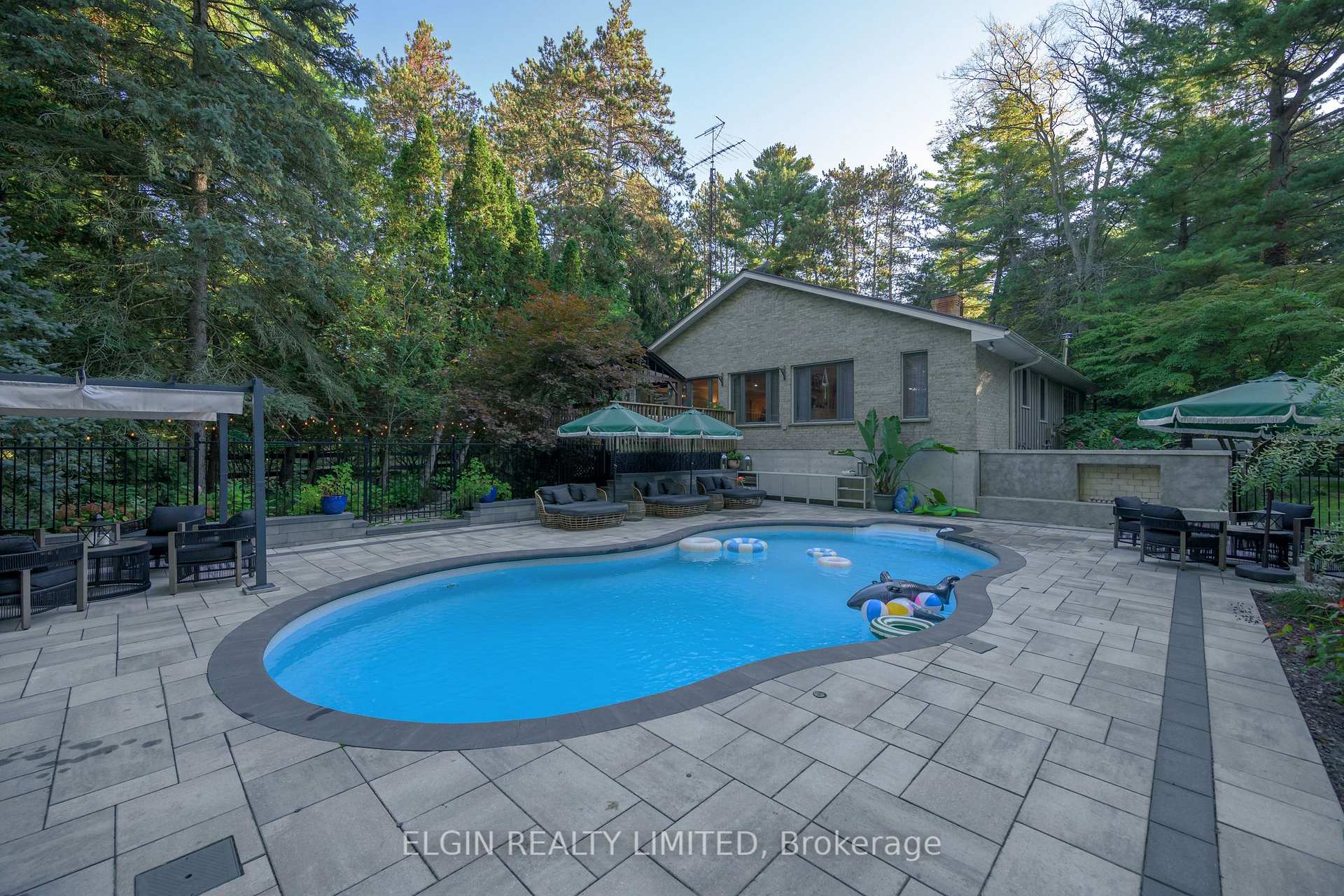 Photo 16 of 8031 Rogers Road, Malahide, Rural Malahide — HOMEH