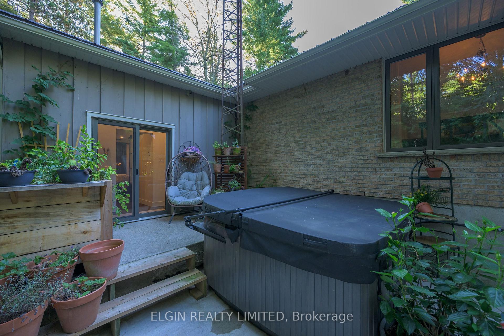 Photo 21 of 8031 Rogers Road, Malahide, Rural Malahide — HOMEH