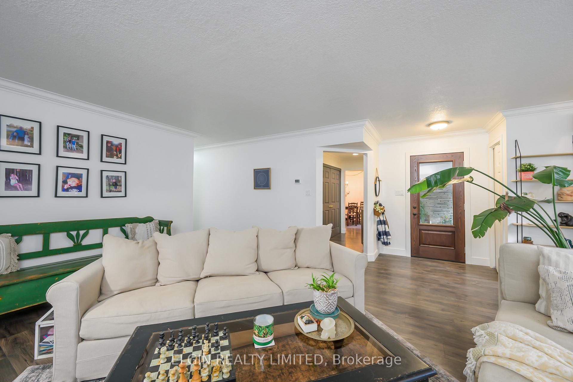 Photo 26 of 8031 Rogers Road, Malahide, Rural Malahide — HOMEH