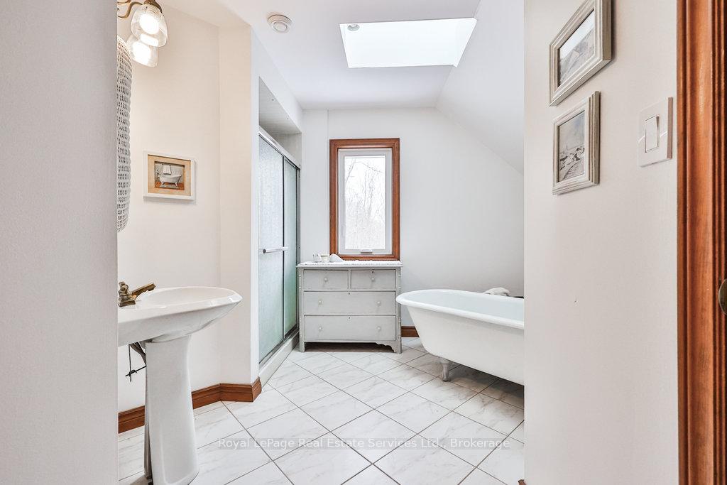 Photo 31 of 186 Inksetter Road, Hamilton, Rural Flamborough — HOMEH