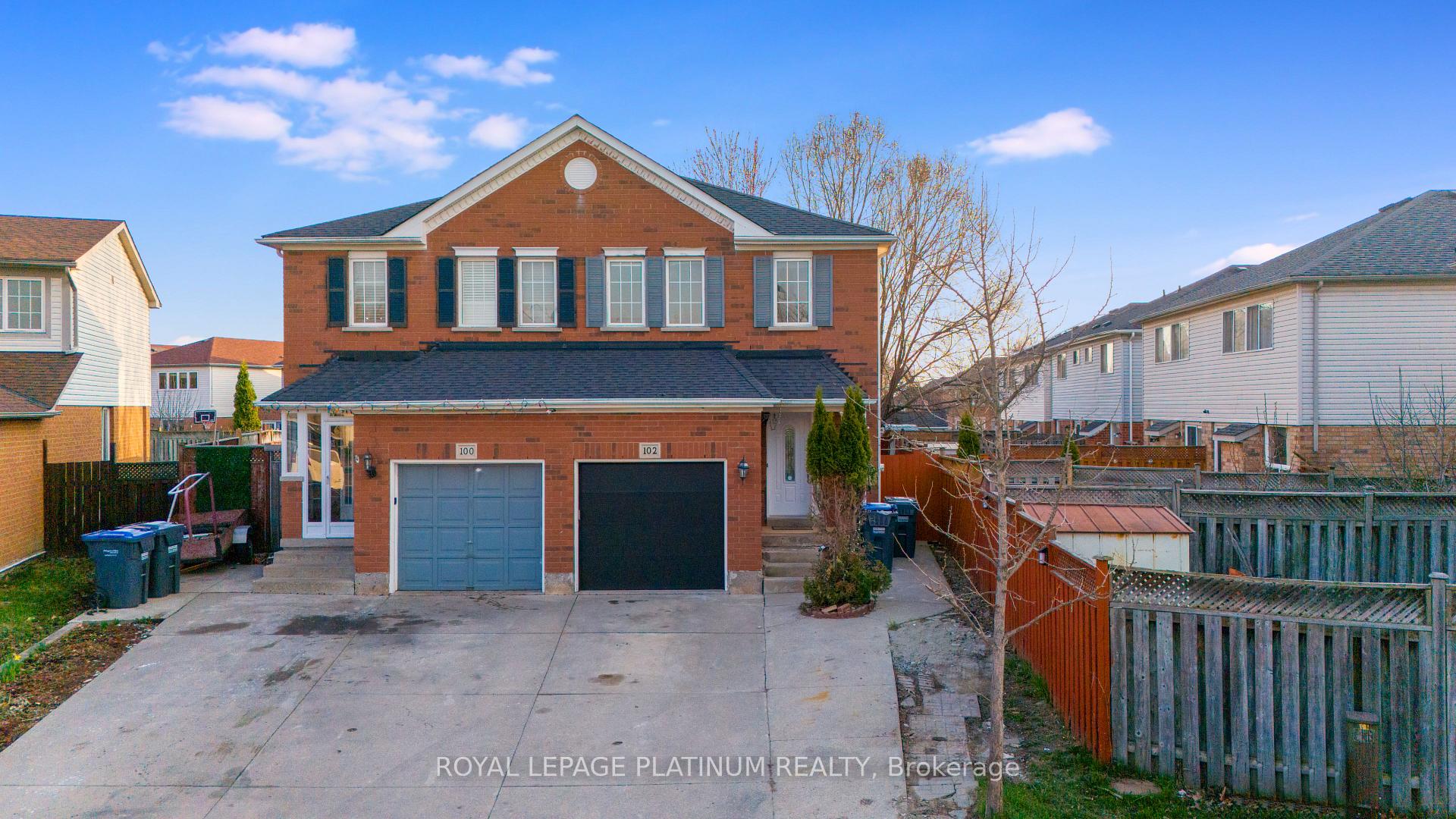 Front of 102 Bunchberry Way
