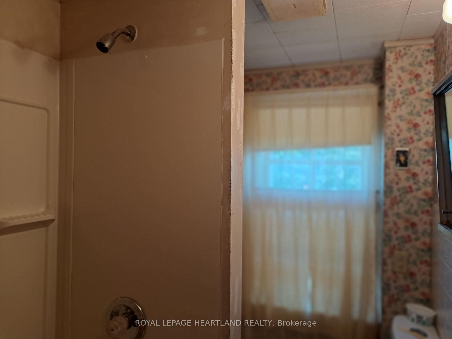 Photo 10 of 22 Whitehead Street, Central Huron, Clinton — HOMEH