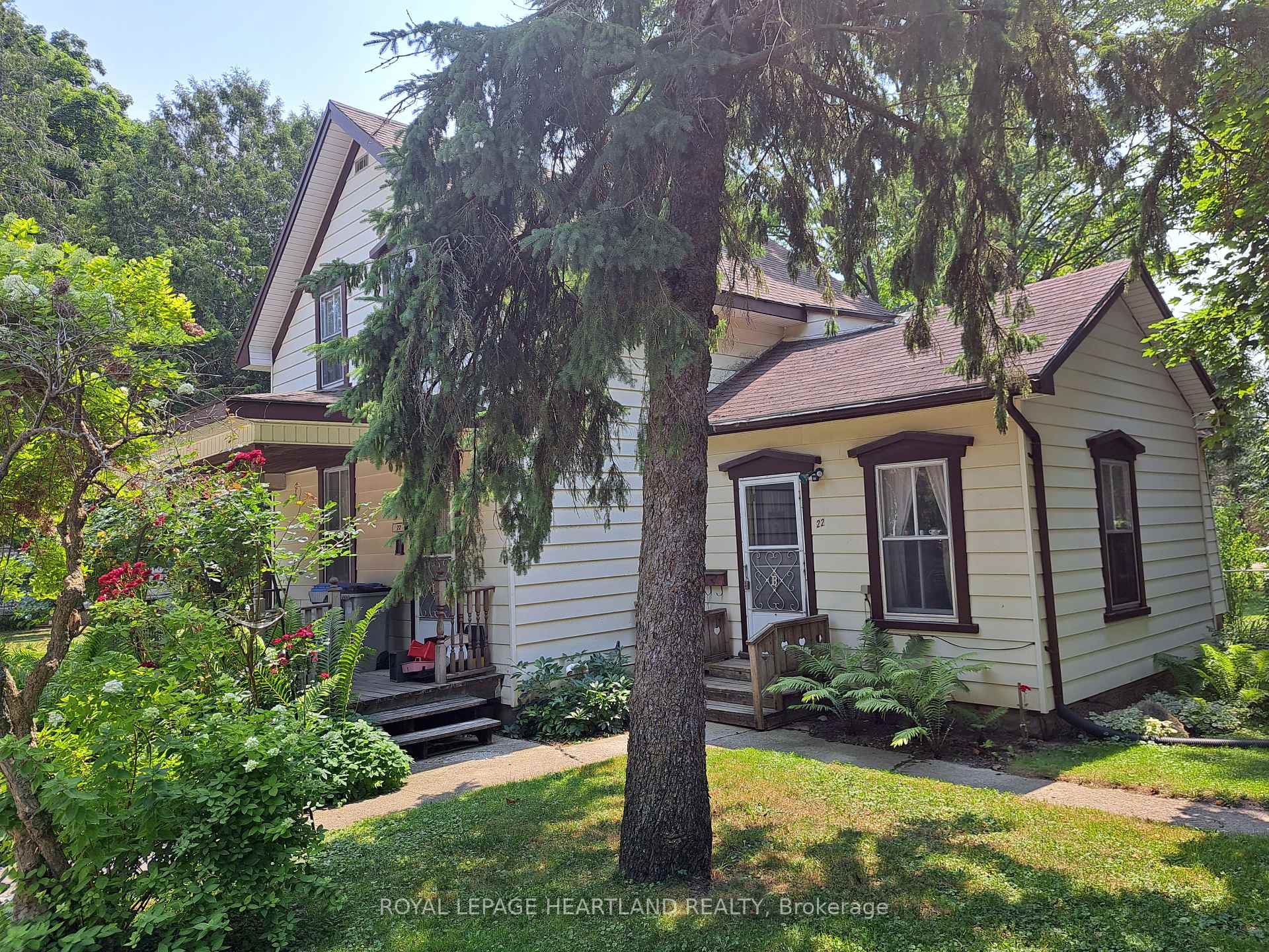 Photo 16 of 22 Whitehead Street, Central Huron, Clinton — HOMEH