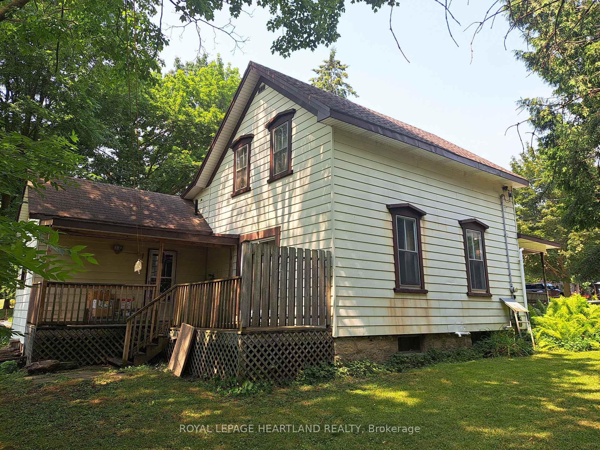 Photo 15 of 22 Whitehead Street, Central Huron, Clinton — HOMEH