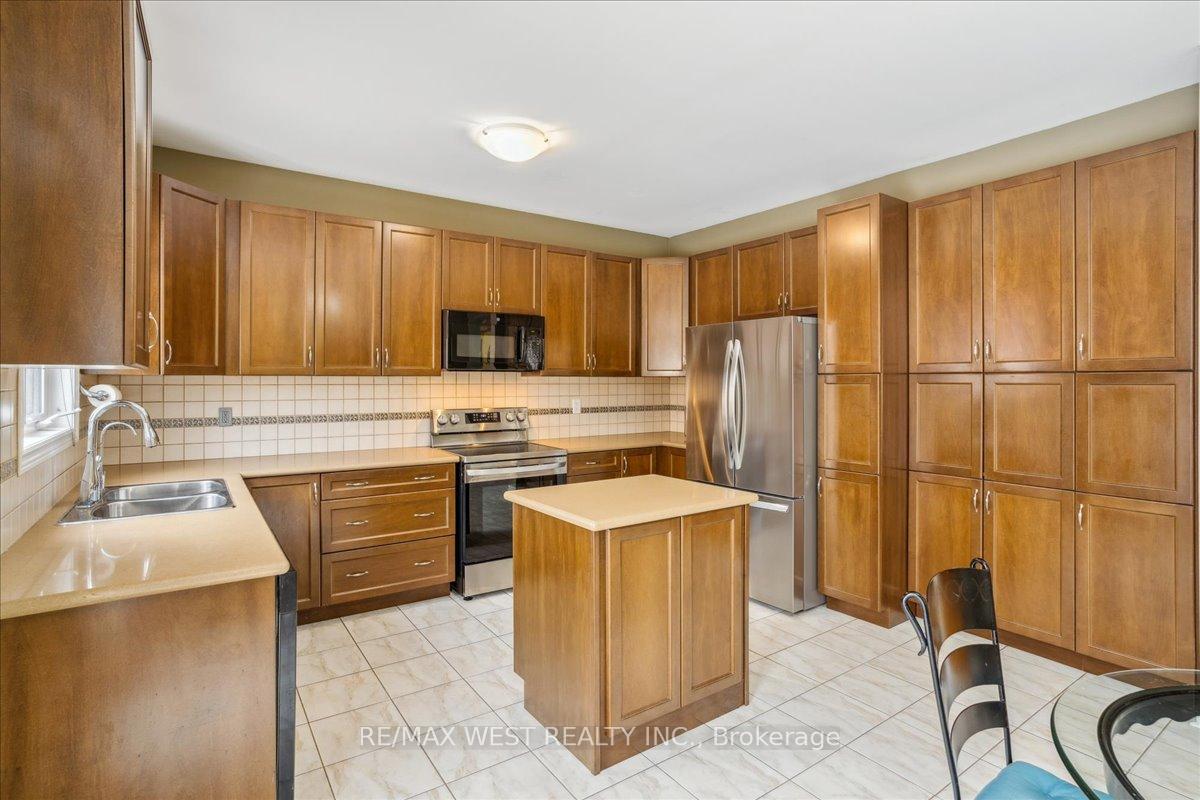 Photo 6 of 55 Scotchmere Crescent, Brampton, Bram East — HOMEH