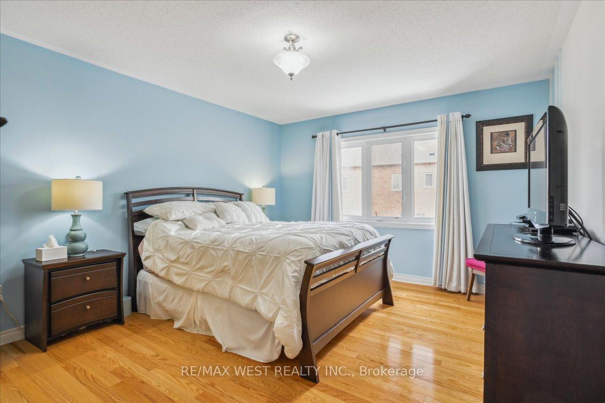Photo 8 of 55 Scotchmere Crescent, Brampton, Bram East — HOMEH