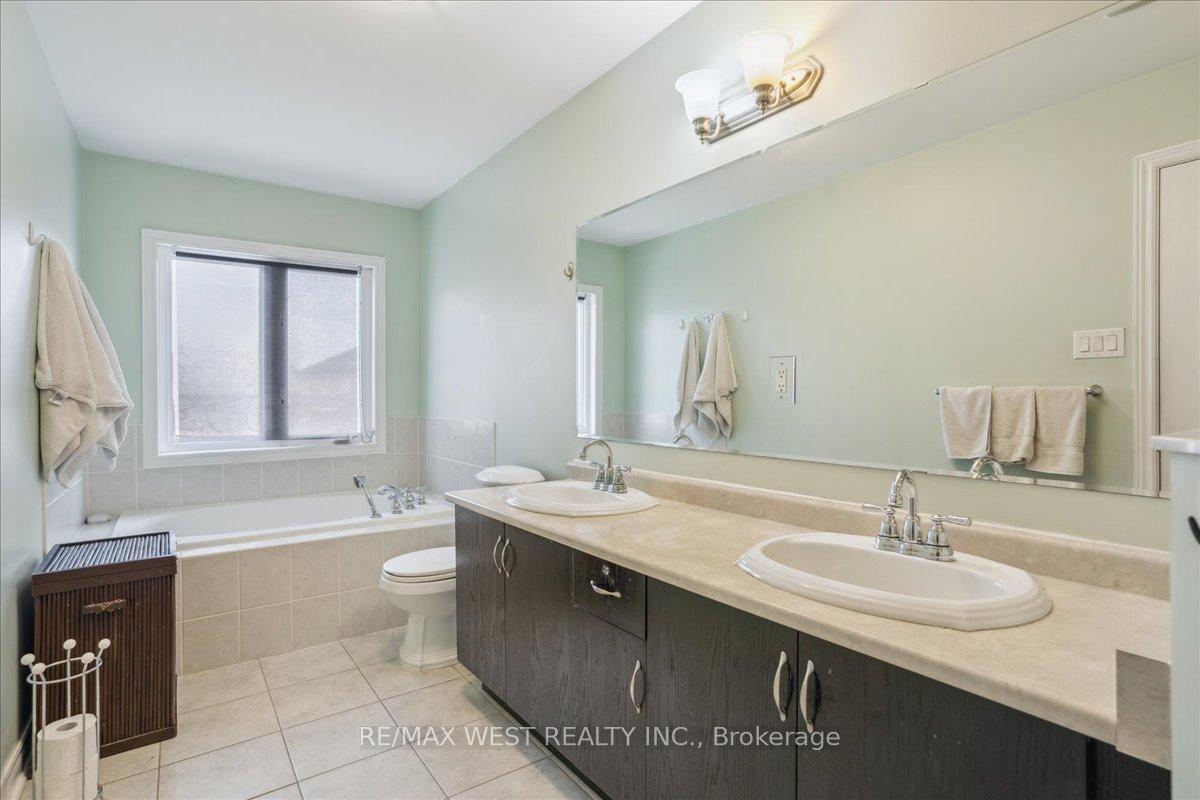 Photo 9 of 55 Scotchmere Crescent, Brampton, Bram East — HOMEH