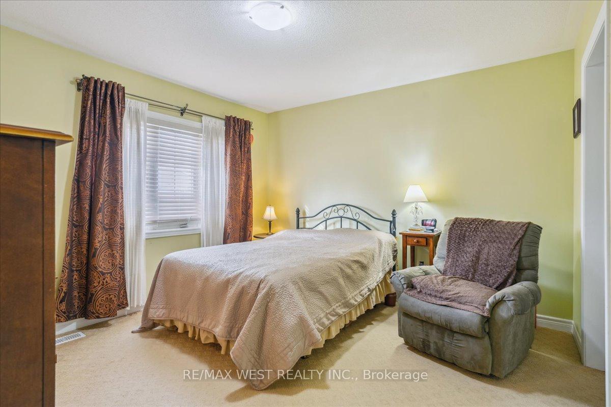 Photo 11 of 55 Scotchmere Crescent, Brampton, Bram East — HOMEH