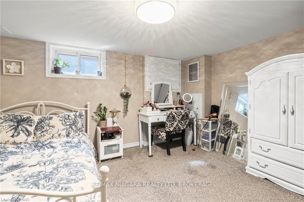 Photo 29 of 74 Marmora Street, St. Catharines, E. Chester — HOMEH