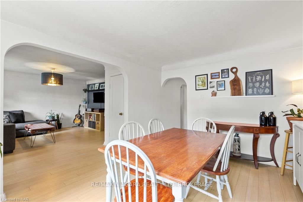 Photo 10 of 74 Marmora Street, St. Catharines, E. Chester — HOMEH