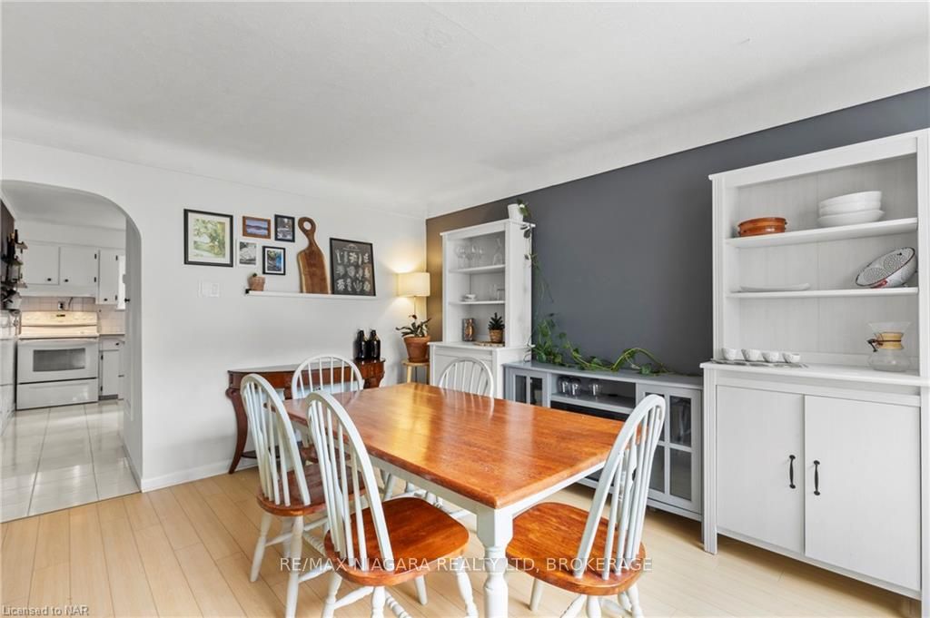 Photo 9 of 74 Marmora Street, St. Catharines, E. Chester — HOMEH