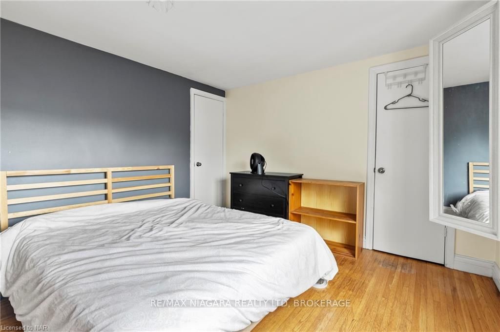 Photo 16 of 74 Marmora Street, St. Catharines, E. Chester — HOMEH