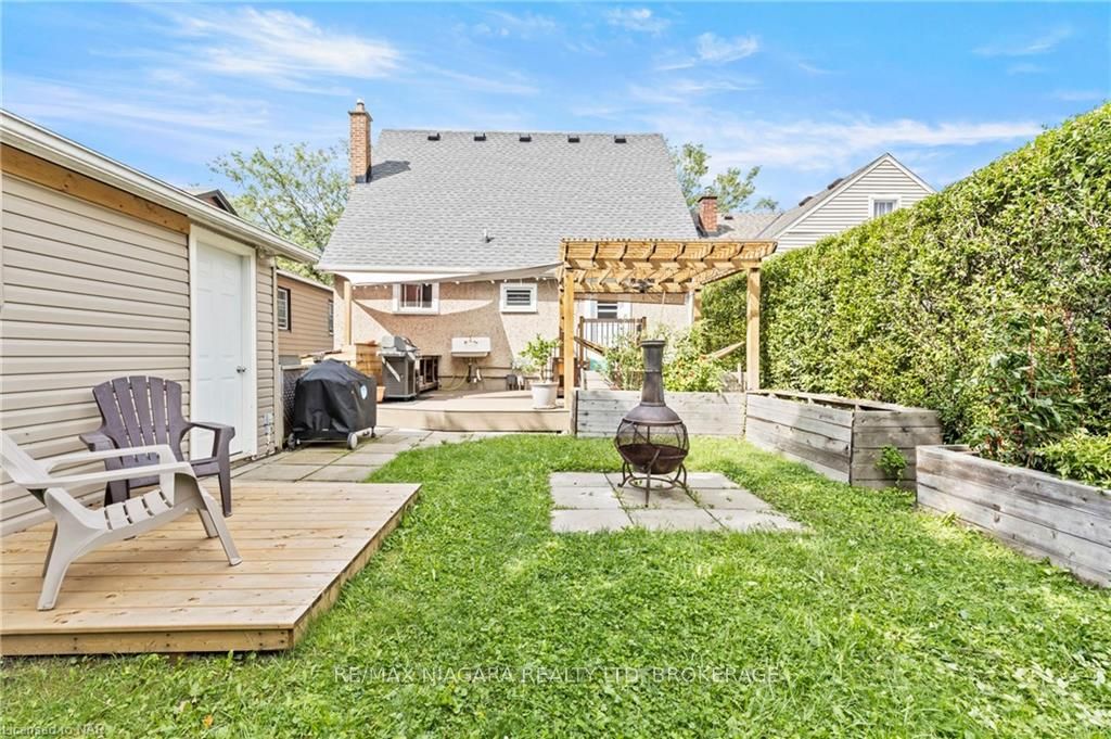 Photo 35 of 74 Marmora Street, St. Catharines, E. Chester — HOMEH
